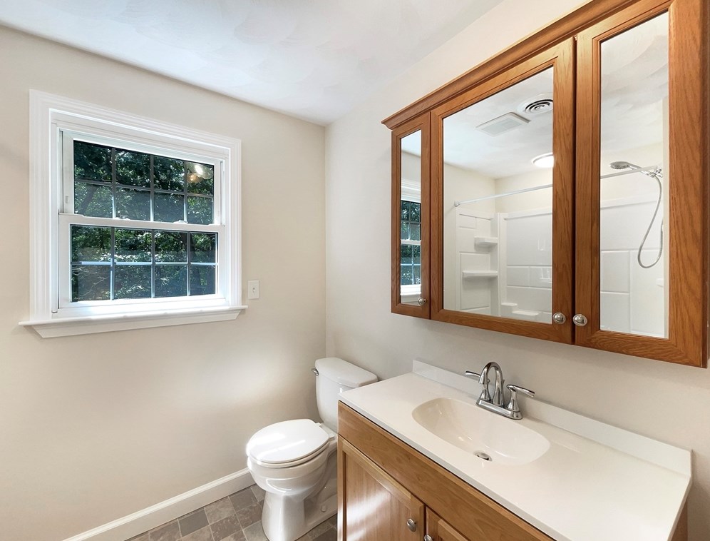 540 Broadway, Haverhill MA 01830-2400 exterior