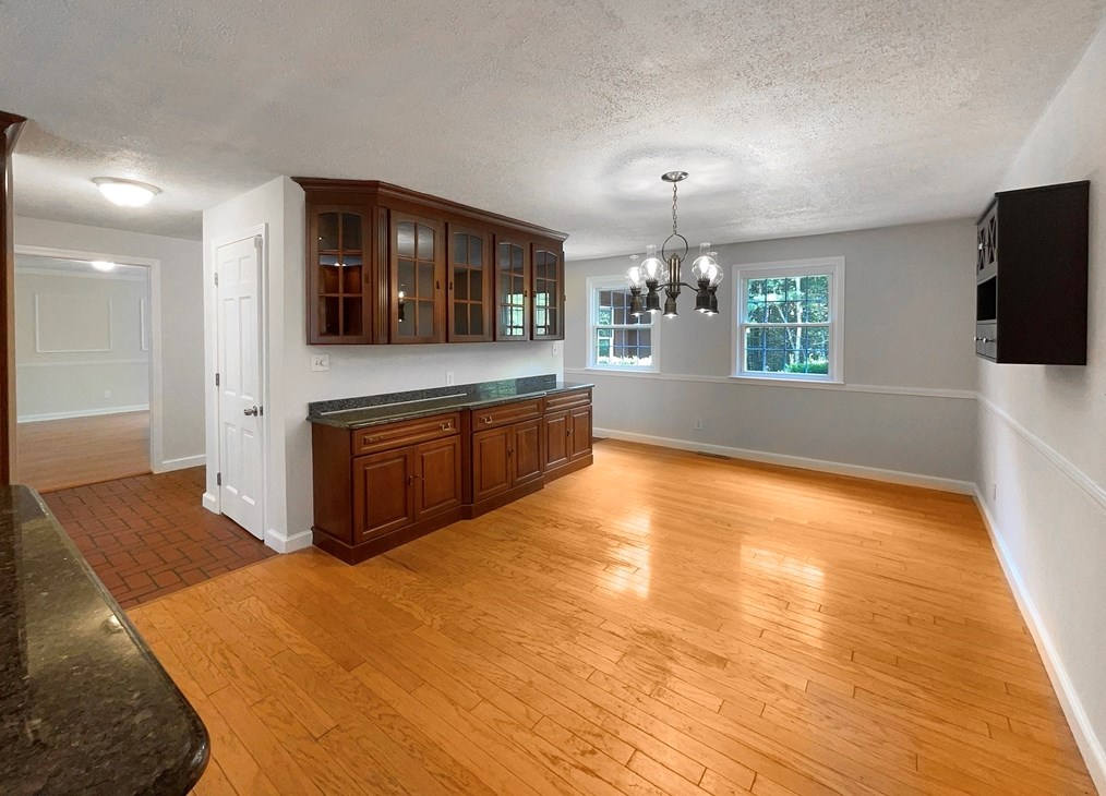 540 Broadway, Haverhill MA 01830-2400 exterior