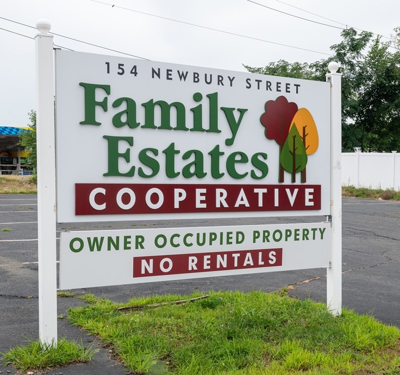 154 Newbury St, Peabody MA 01960-2405 exterior