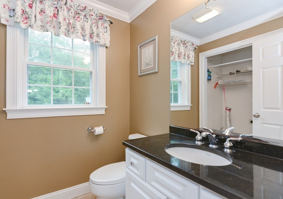 126 Pleasant St, Rehoboth MA  02769-1622 exterior