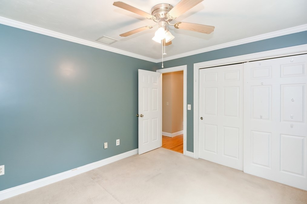 126 Pleasant St, Rehoboth MA  02769-1622 exterior