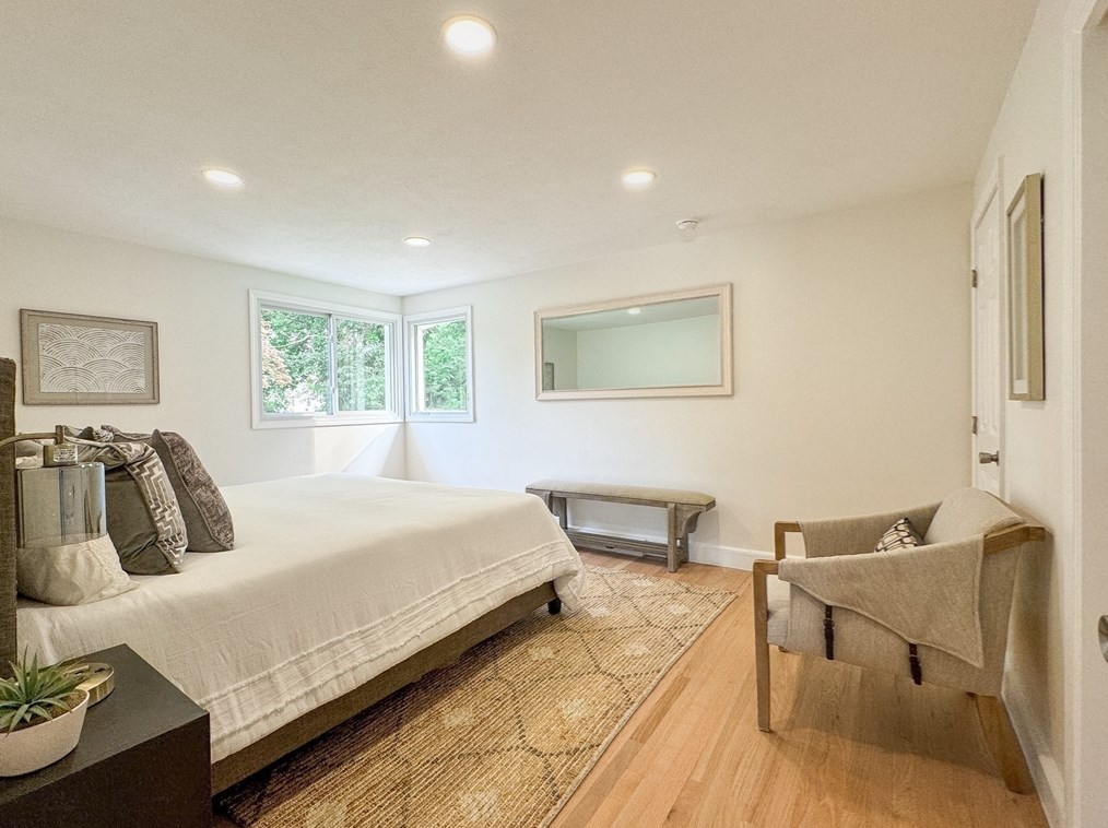 115 Hollingsworth Rd, Milton MA  02186-1018 exterior