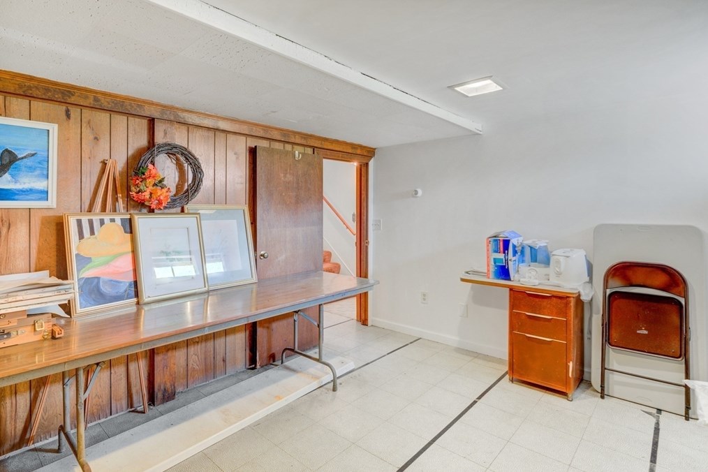 9 Muriel Ln, Milford MA  01757-1526 exterior