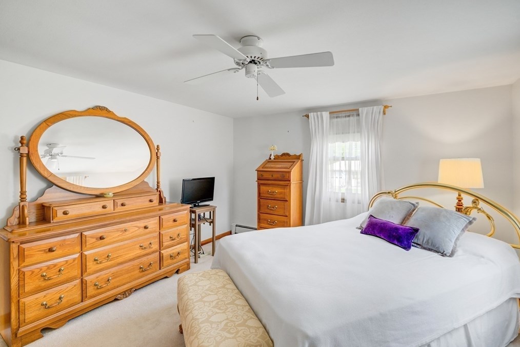 9 Muriel Ln, Milford MA  01757-1526 exterior