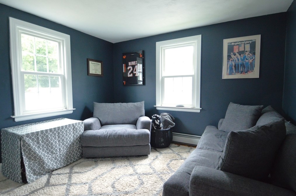 403 June St, Worcester MA  01602-2848 exterior