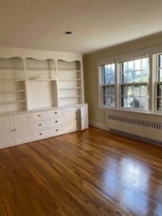 134 Woodcliff Rd, Newton MA 02461-1839 exterior