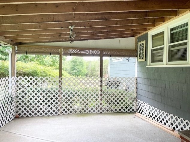 107 Fairhaven Ave, Swansea MA  02777-2902 exterior