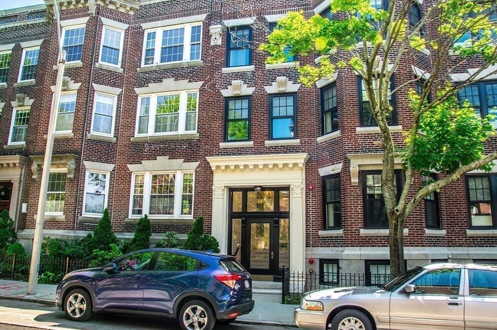 11 Alton Pl, Brookline MA  02446-6423 exterior