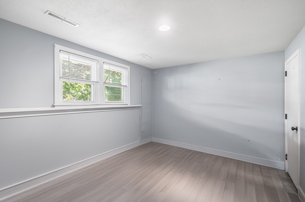 154 Auburn St, Whitman MA  02382-2310 exterior