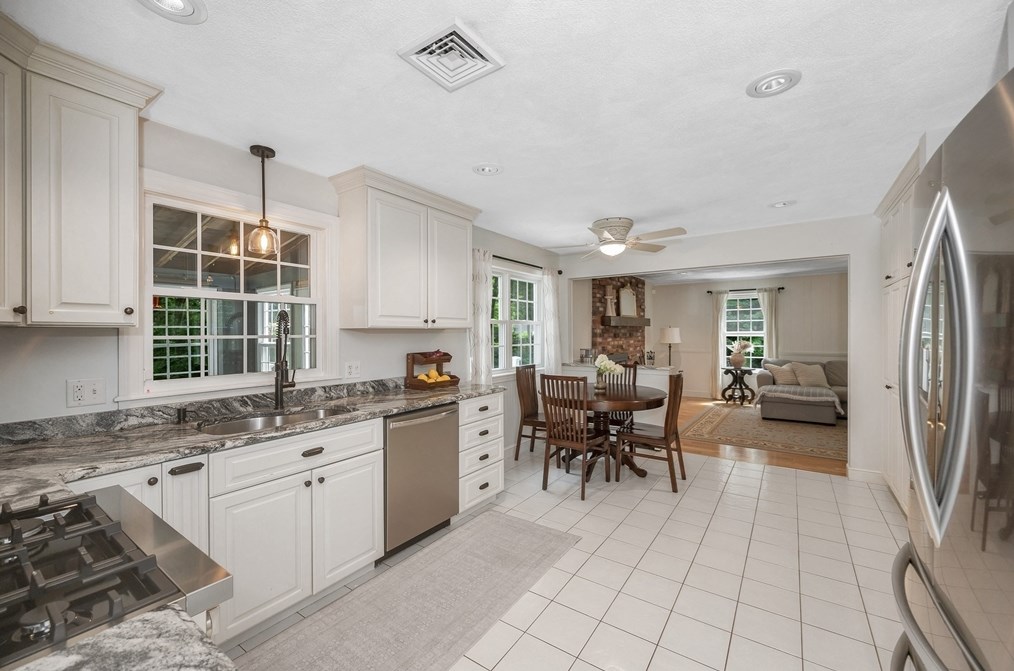 67 Reservation Rd, Andover MA  01810-3418 exterior