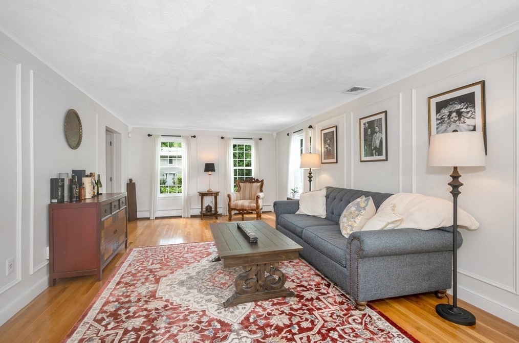 67 Reservation Rd, Andover MA  01810-3418 exterior