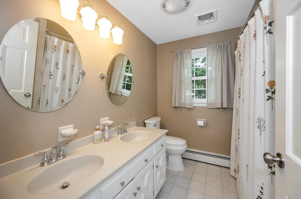 67 Reservation Rd, Andover MA  01810-3418 exterior