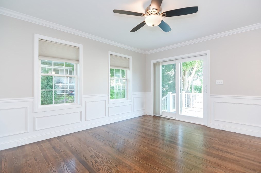 290 Warren St, Waltham MA 02453-7067 exterior