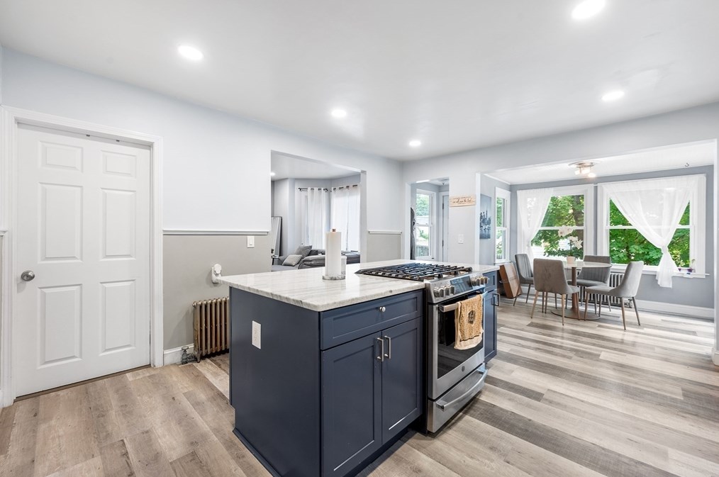 127 Lancaster St, Leominster MA 01453-4378 exterior