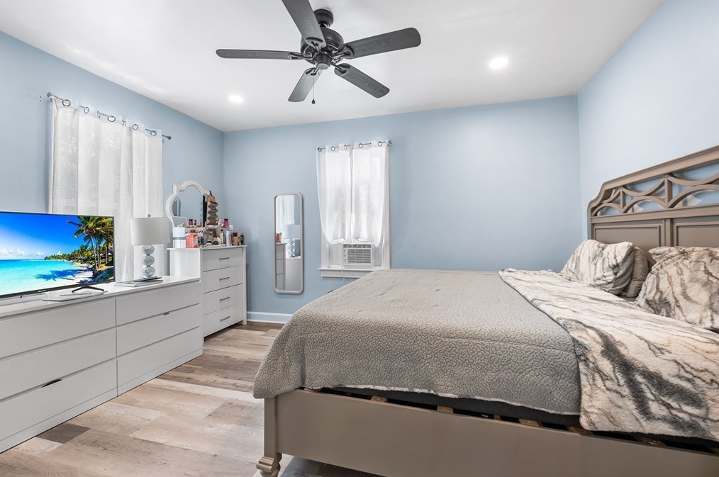 127 Lancaster St, Leominster MA 01453-4378 exterior