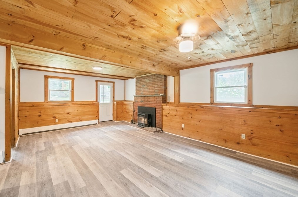 139 Staples St, Taunton MA  02718-1453 exterior