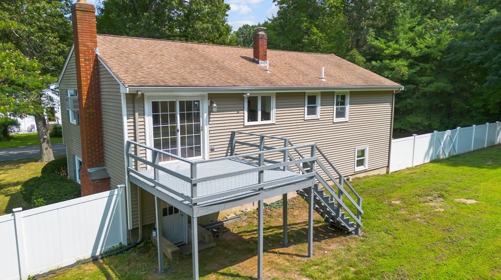 139 Staples St, Taunton MA  02718-1453 exterior