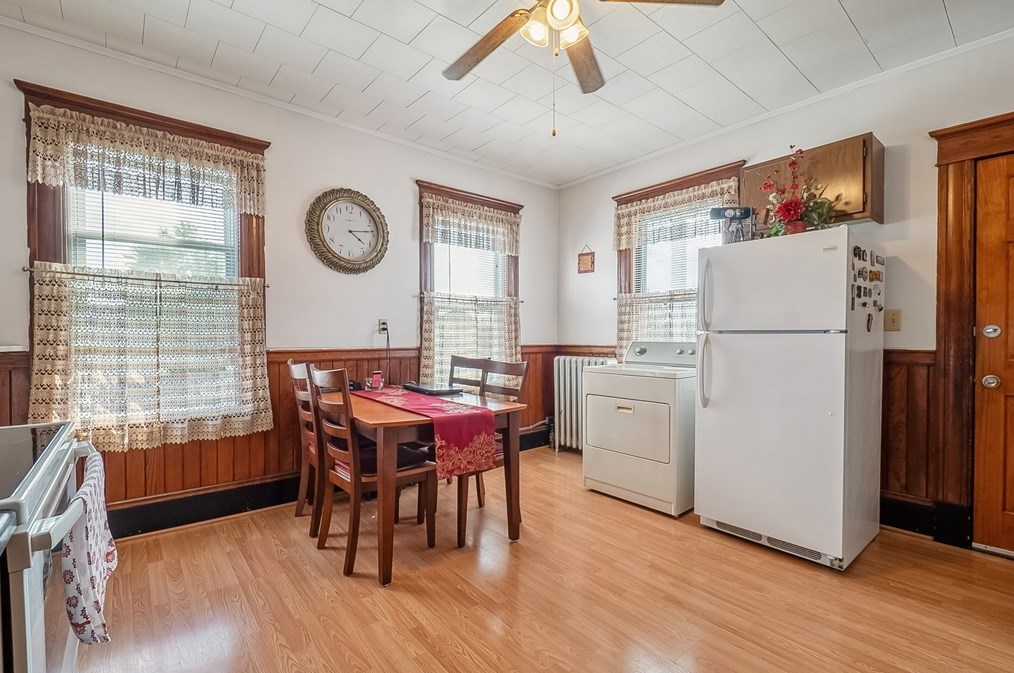 450 Broadway St, Chicopee MA 01020-2442 exterior