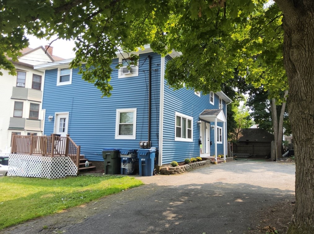 213 Haverhill St, Lawrence MA  01841-0015 exterior