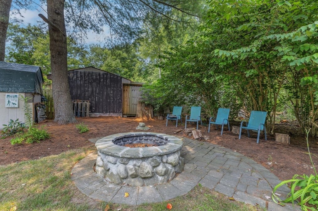 2308 County St, Taunton MA 02780-3509 exterior