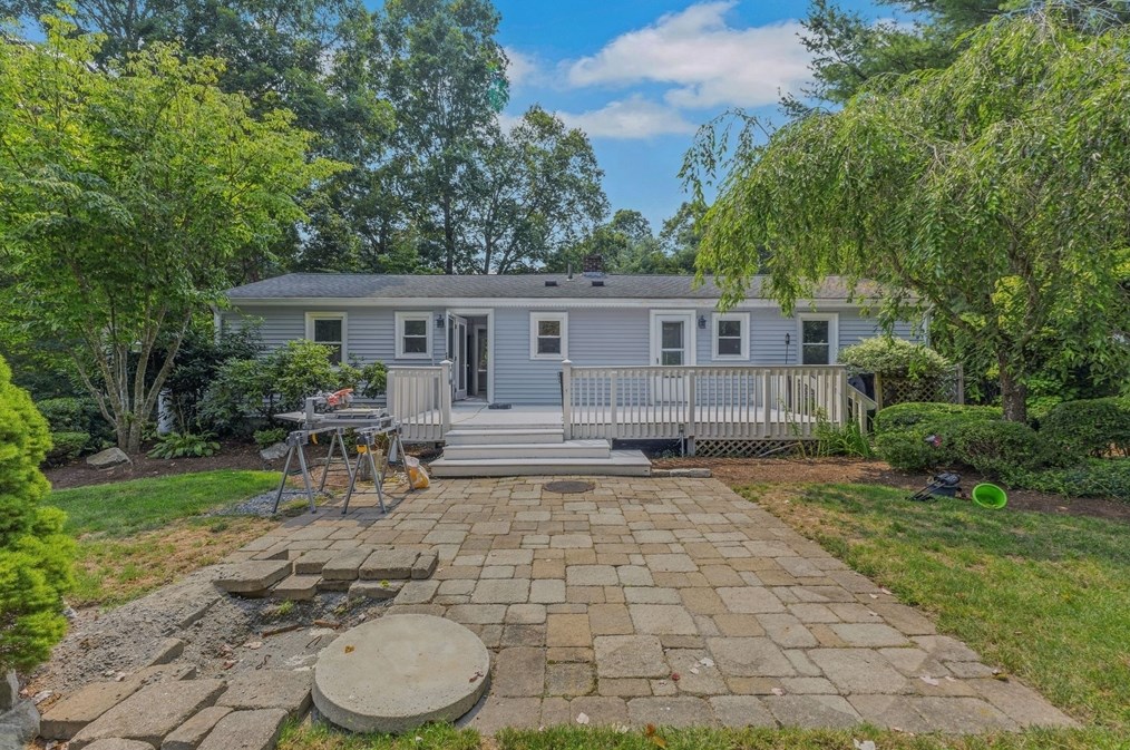 2308 County St, Taunton MA 02780-3509 exterior