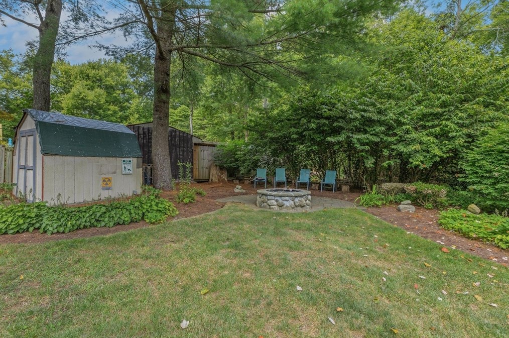 2308 County St, Taunton MA 02780-3509 exterior