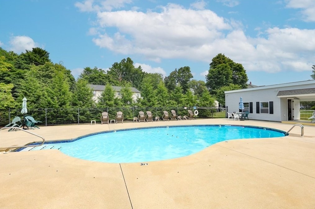 147 Sylvan St, Danvers MA 01923-3575 exterior