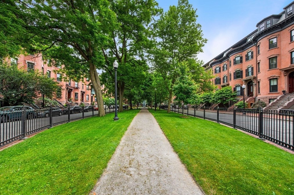 1 Worcester Sq, Boston MA exterior