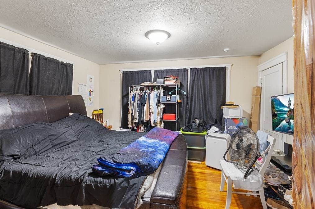 64 Gage St, Worcester MA  01605-5021 exterior