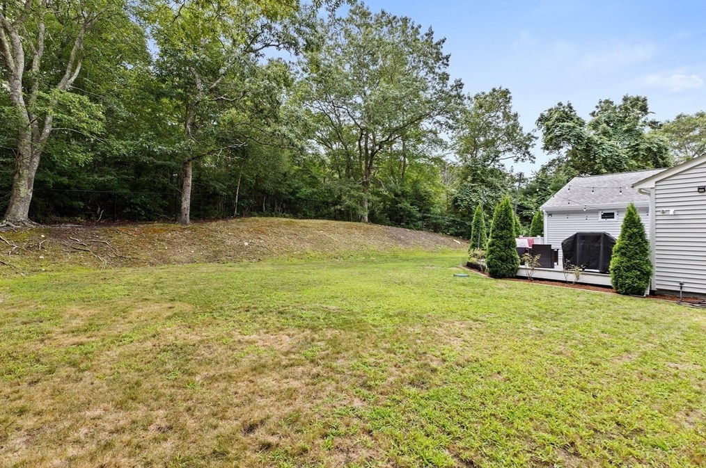 1714 State Rd, Plymouth MA  02360-7106 exterior