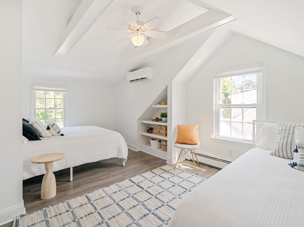 18 Brewster St, Dartmouth MA  02748-3507 exterior