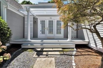 50 Hook Dr, Mashpee MA 02649-4615 exterior