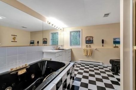 50 Hook Dr, Mashpee MA 02649-4615 exterior