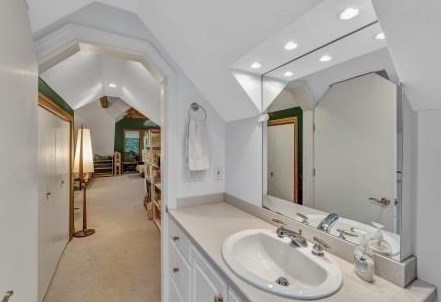 50 Hook Dr, Mashpee MA 02649-4615 exterior