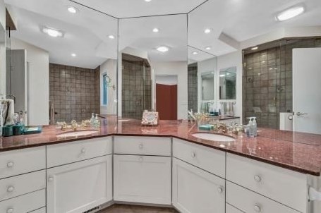 50 Hook Dr, Mashpee MA 02649-4615 exterior