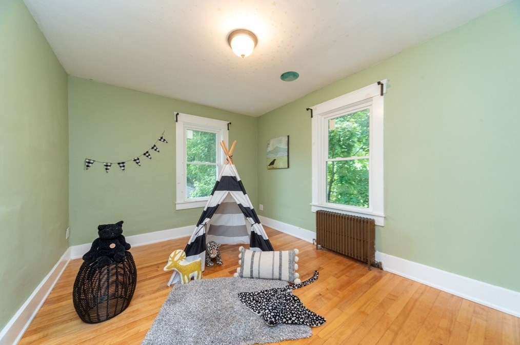 49 Brattle St, Worcester MA 01606-2551 exterior