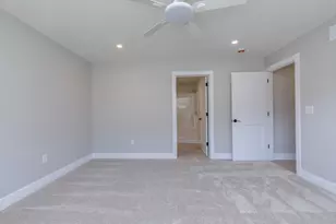 21 Windsor Ln, Hudson, NH 03051 - Photo 19