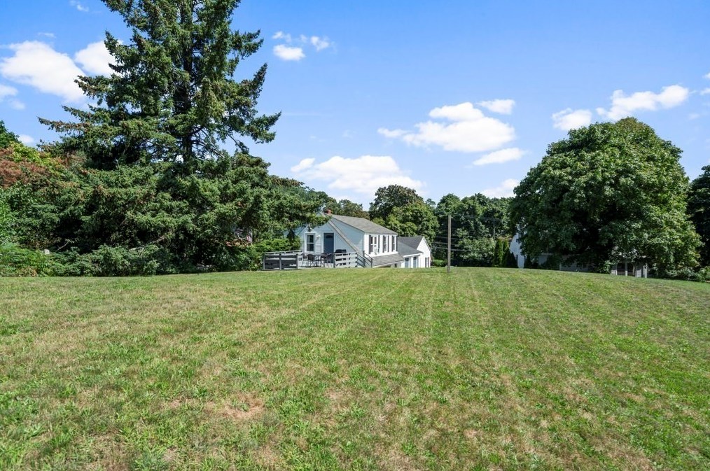 297 Sandwich St, Plymouth MA  02360-6503 exterior