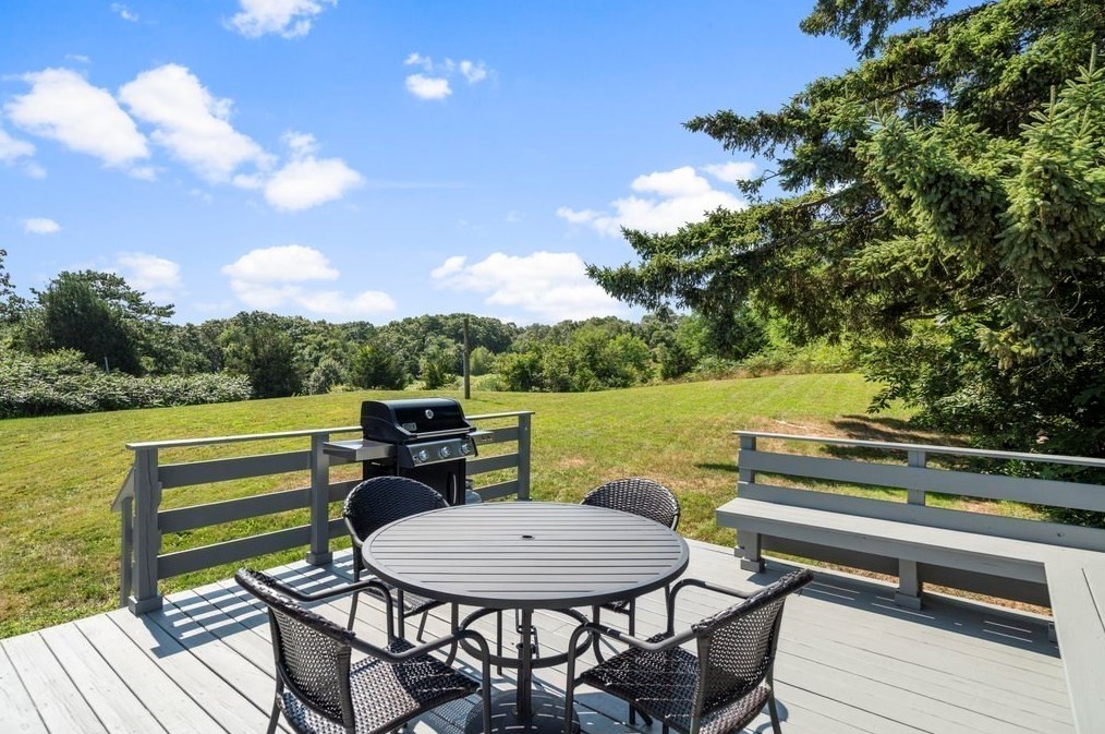 297 Sandwich St, Plymouth MA  02360-6503 exterior