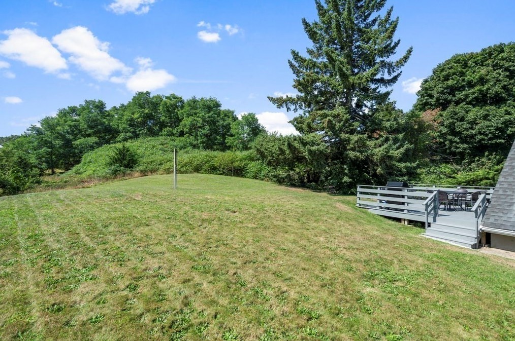 297 Sandwich St, Plymouth MA  02360-6503 exterior