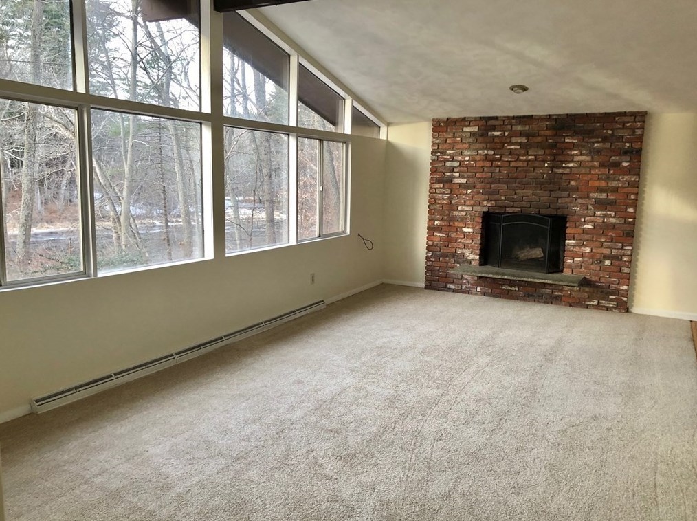 29 Indian Ridge Rd, Natick MA  01760-5625 exterior