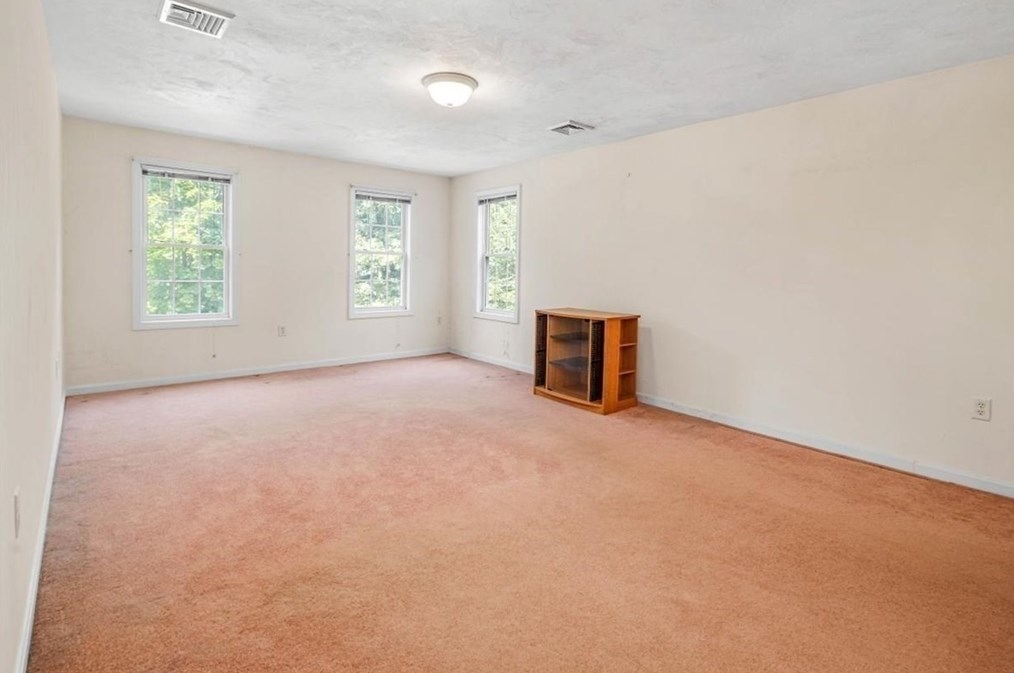 416 Pond St, Weymouth MA 02190-1248 exterior