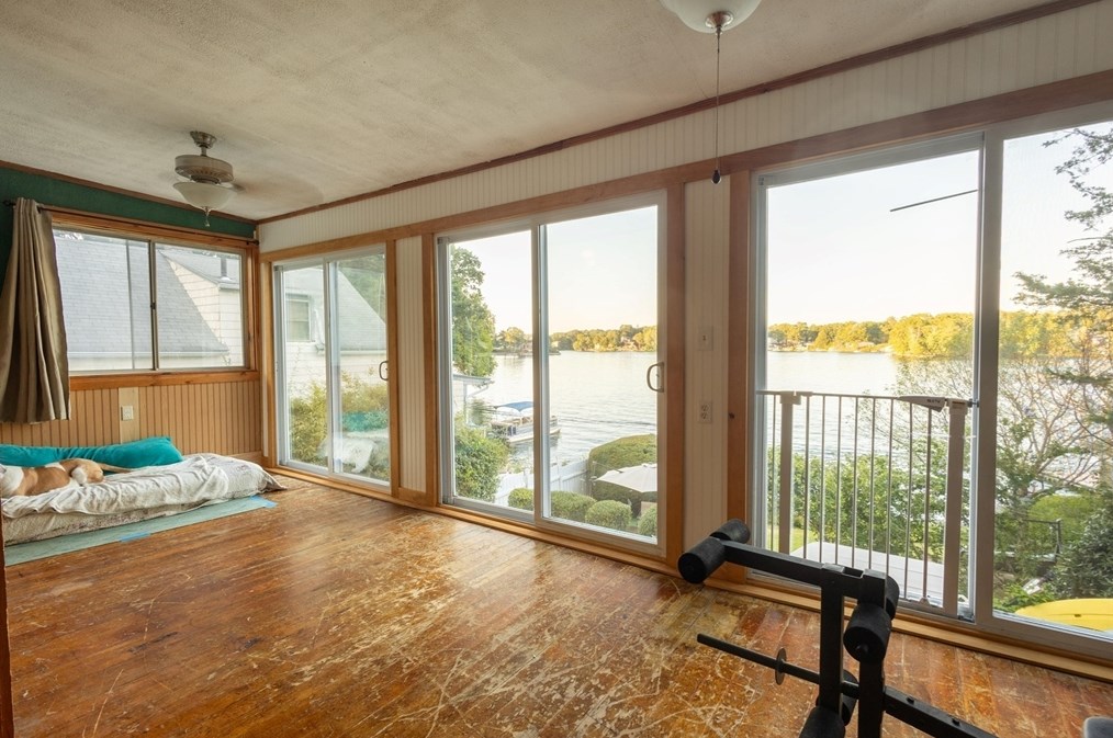 473 Lk Ave, Worcester MA 01604-1367 exterior