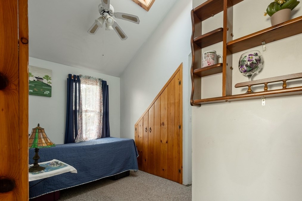 473 Lk Ave, Worcester MA 01604-1367 exterior