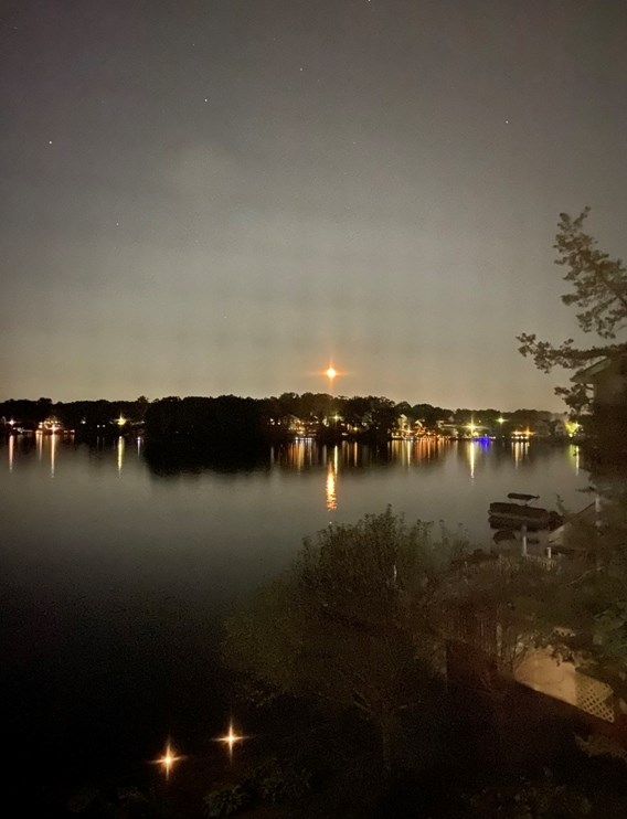 473 Lk Ave, Worcester MA 01604-1367 exterior