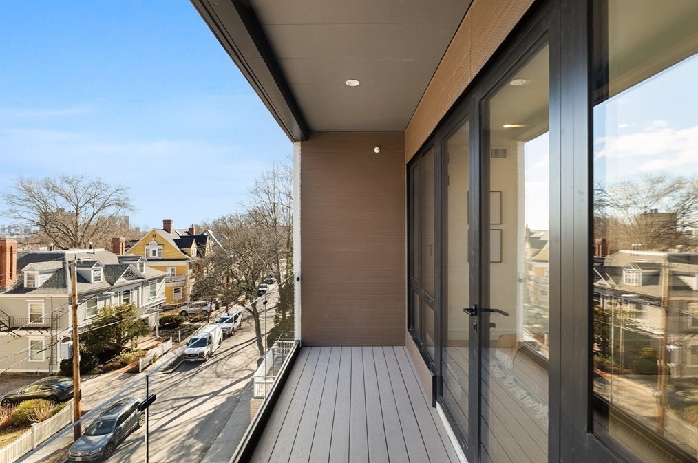 41 University Rd, Brookline MA  02445-4532 exterior