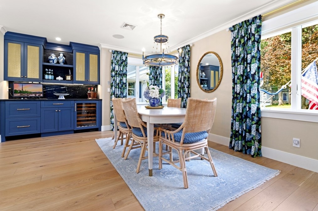 116 Locksley Rd, Lynnfield MA 01940-1414 exterior