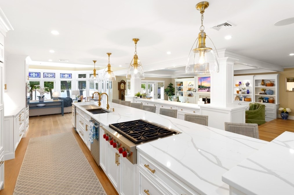 116 Locksley Rd, Lynnfield MA 01940-1414 exterior