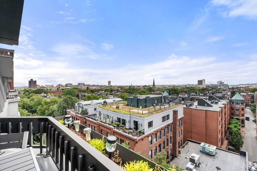 16 Harcourt St, Boston MA exterior