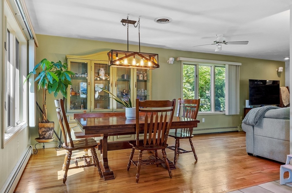 12 Keystone Dr, Leominster MA 01453-1903 exterior